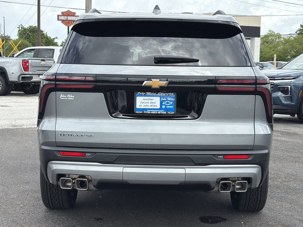 New 2026 Chevrolet Traverse LT w/ Sun and Wheel Package FWD image 6