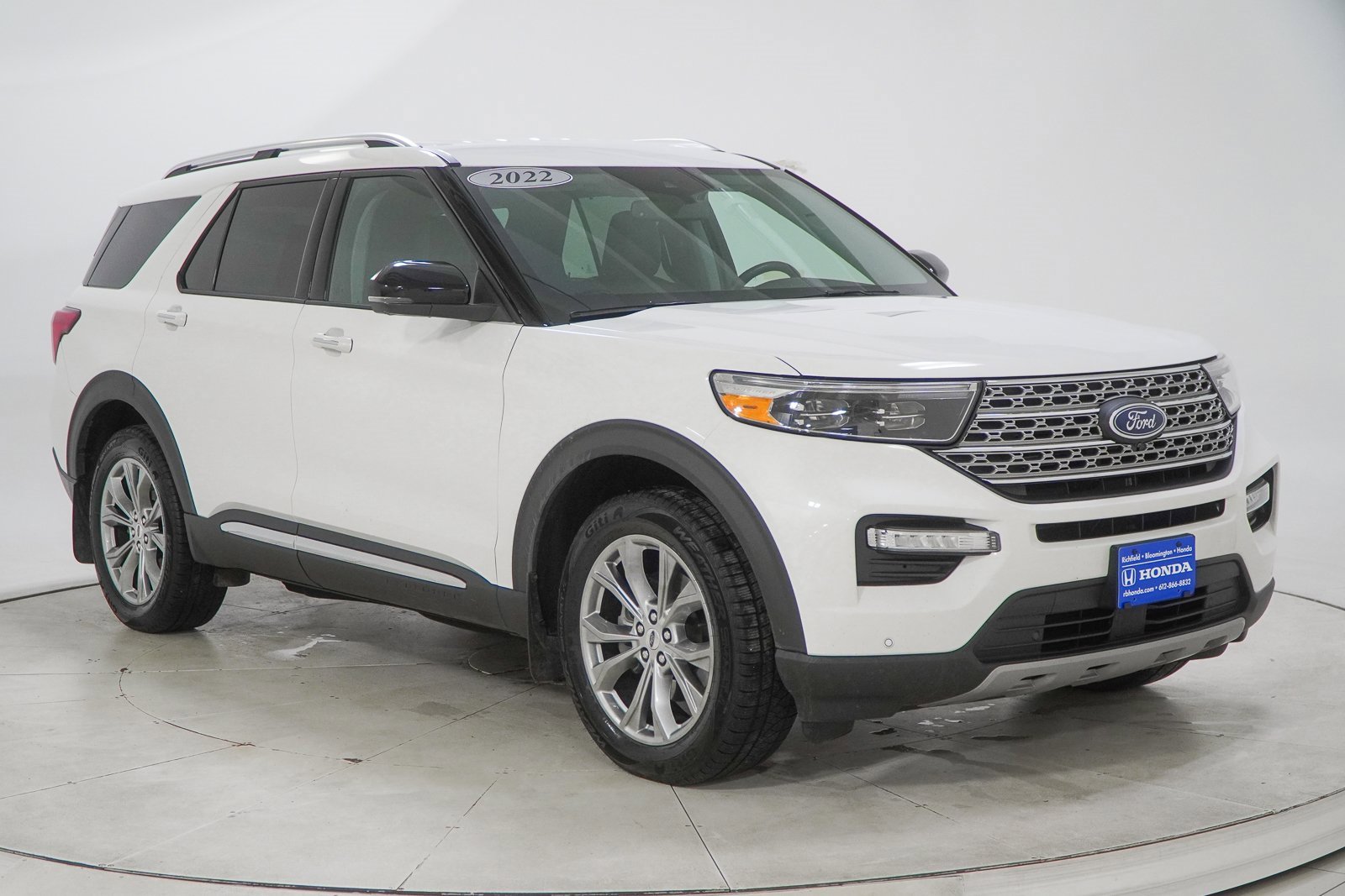 Used 2022 Ford Explorer Limited w/ Equipment Group 301A image 16