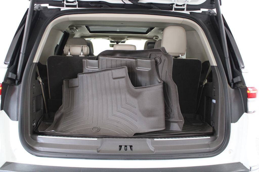 Used 2023 Lincoln Navigator Reserve image 16