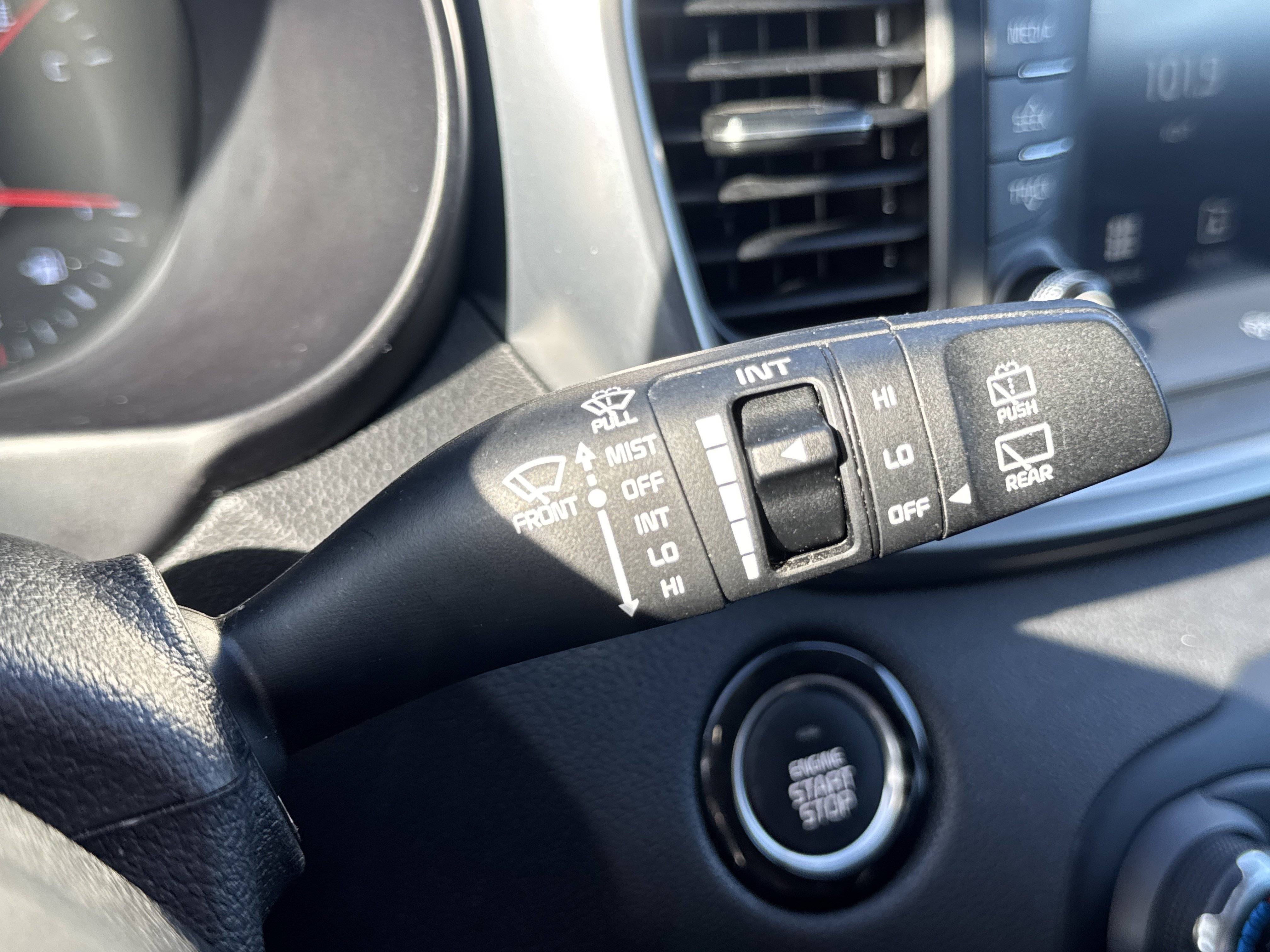 Used 2017 Kia Sorento EX image 19