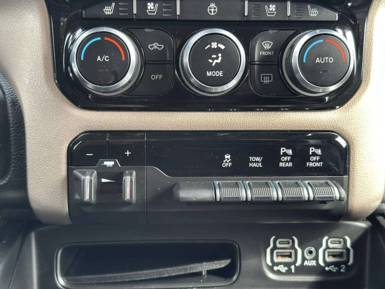 Used 2021 RAM 1500 Laramie AWD/4WD image 34