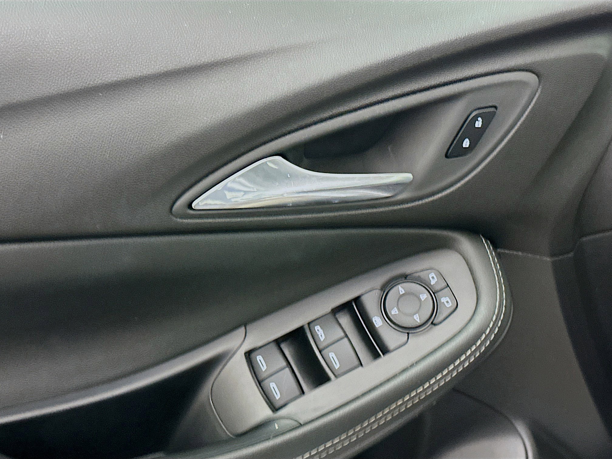 Used 2025 Buick Encore GX Preferred image 15