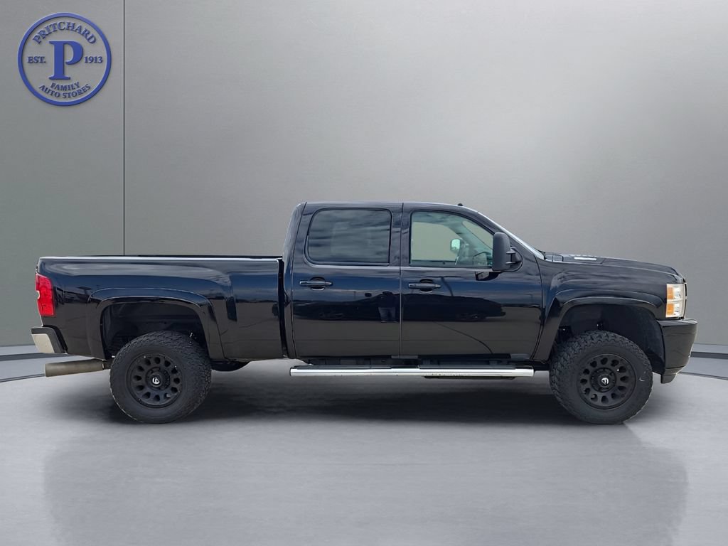 Used 2013 Chevrolet Silverado 2500 LTZ w/ LTZ Plus Package AWD/4WD image 9
