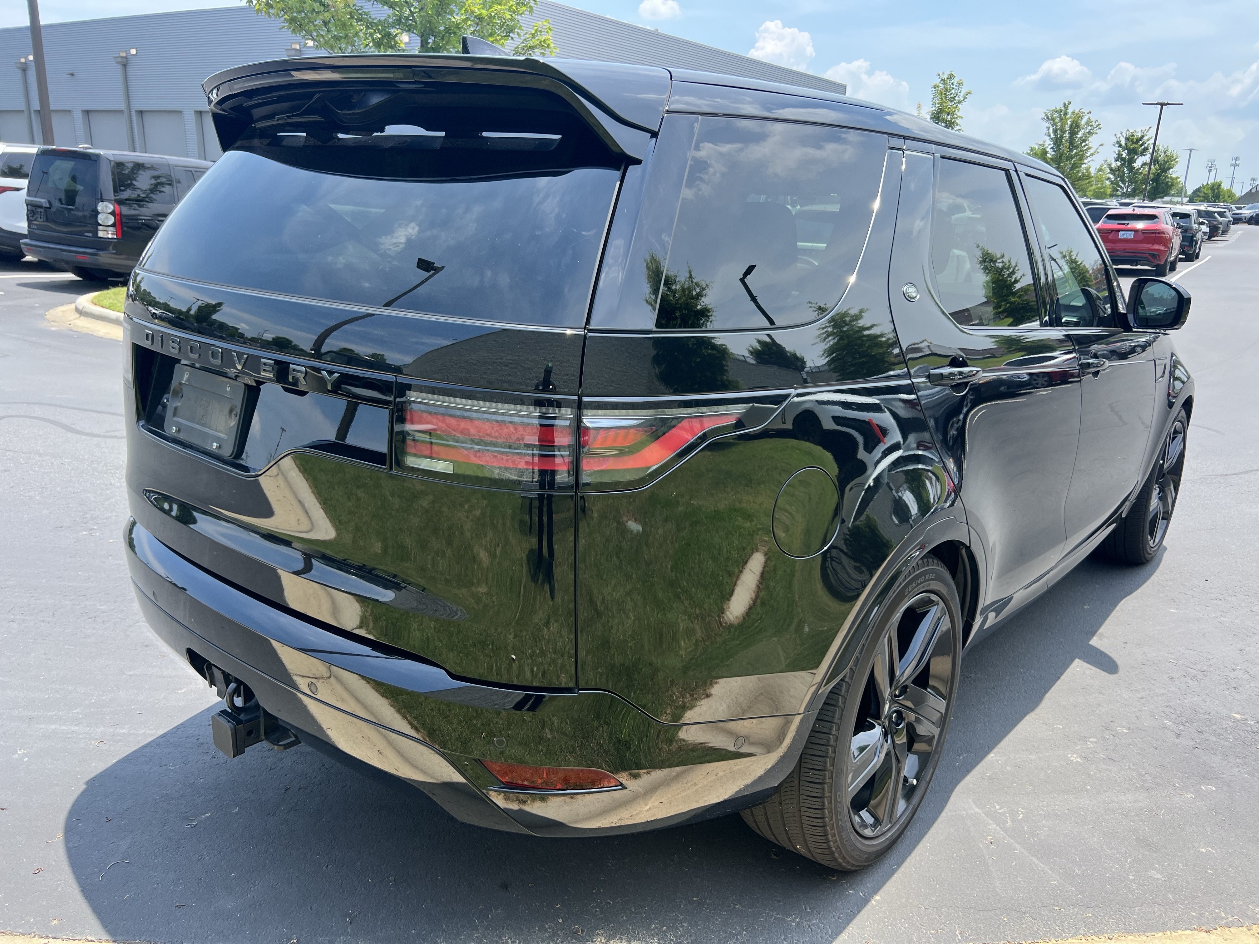 Certified 2025 Land Rover Discovery Dynamic SE AWD/4WD image 7