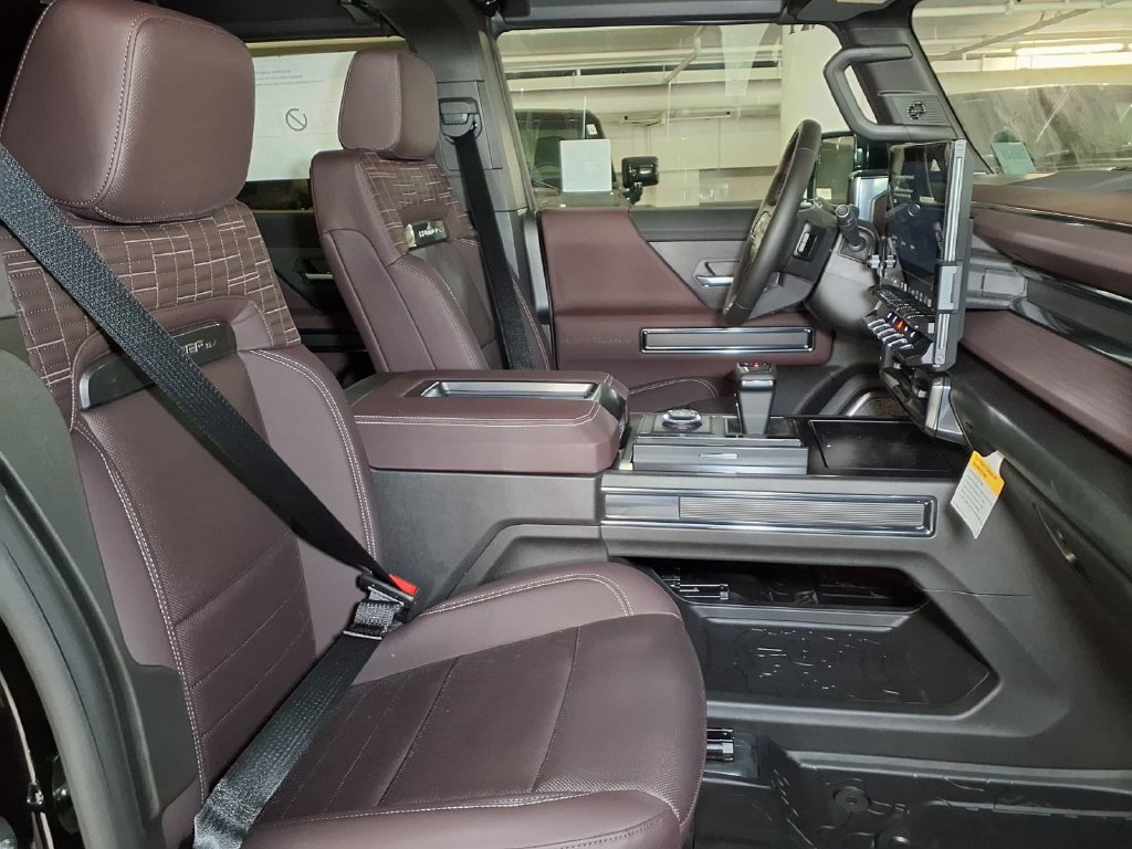New 2026 GMC Hummer EV SUV AWD/4WD image 6