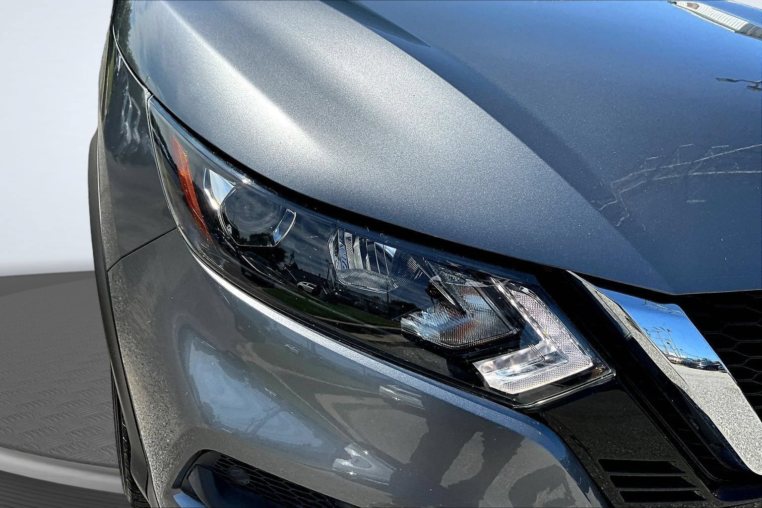 Used 2020 Nissan Rogue Sport SV AWD/4WD image 28