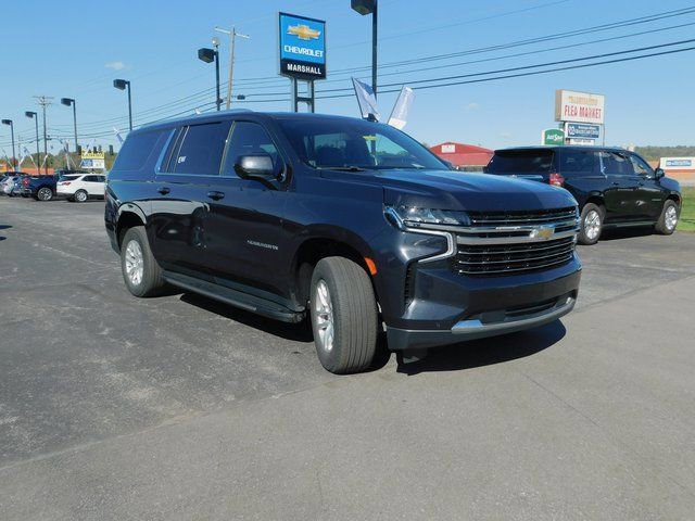 Used 2023 Chevrolet Suburban LT image 8