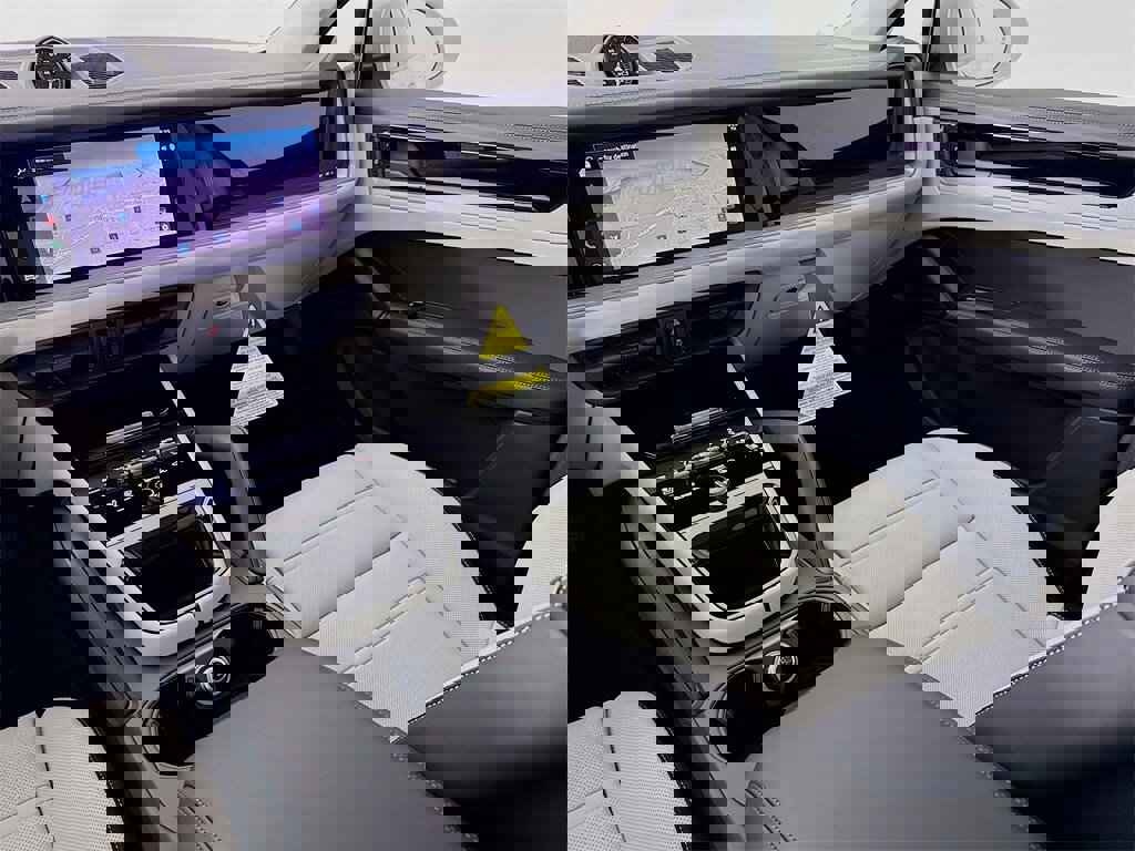 New 2026 Porsche Cayenne image 26