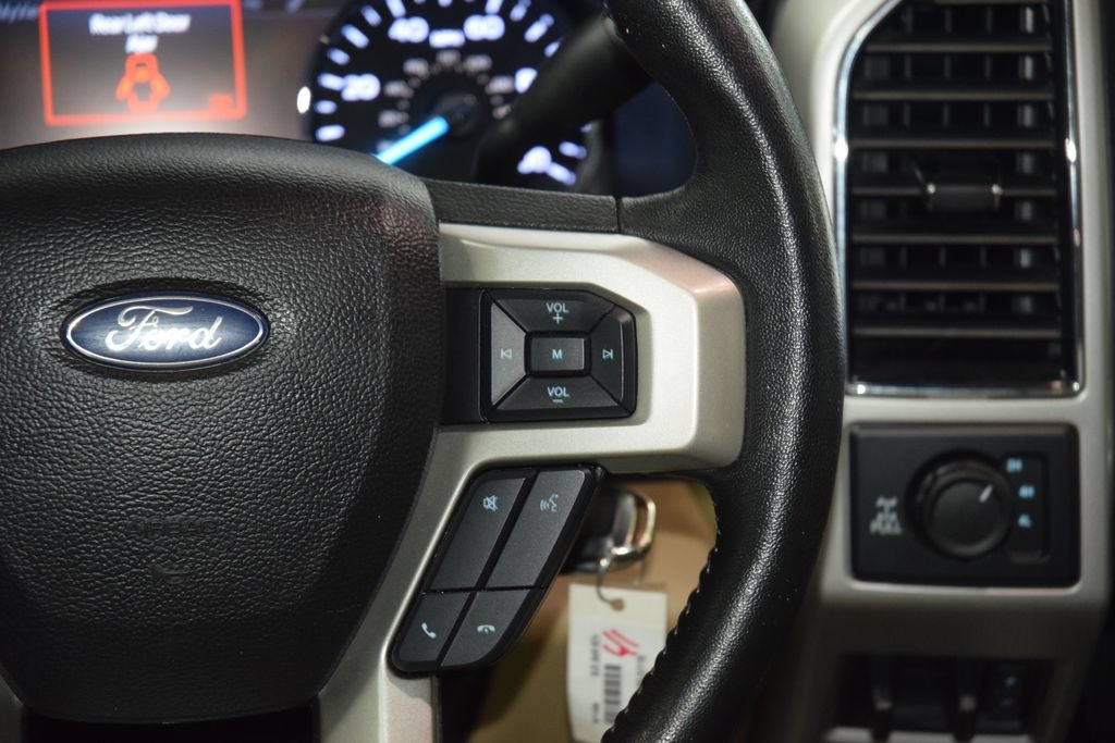 Used 2020 Ford F250 Lariat w/ Chrome Package AWD/4WD image 35