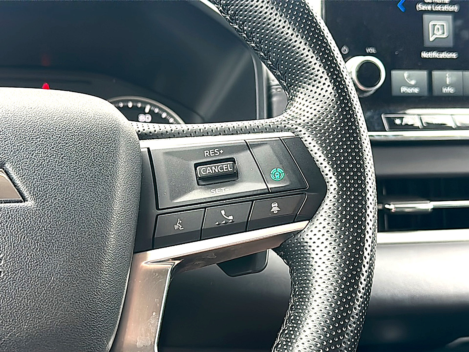 Used 2024 Mitsubishi Outlander SE image 17