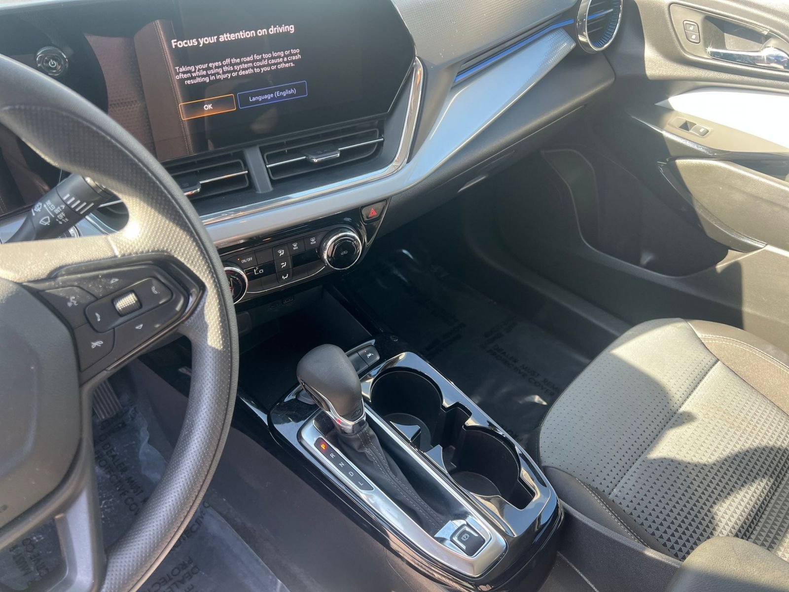 Used 2025 Chevrolet Trax LT FWD image 20
