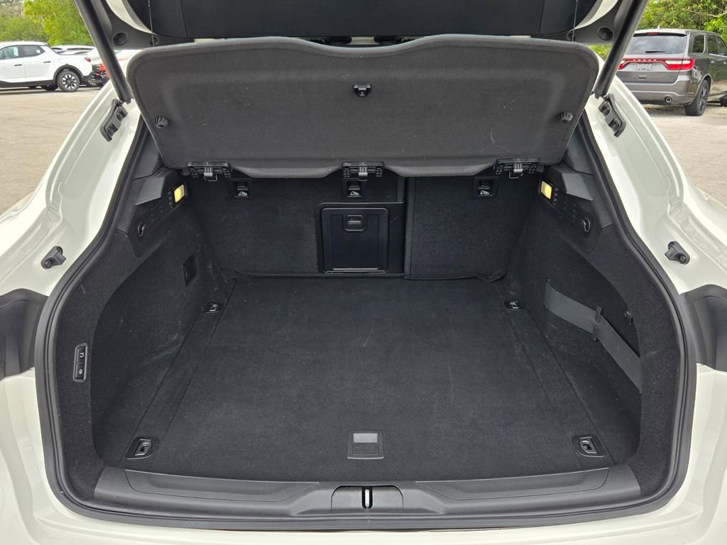 Used 2023 Maserati Levante GT image 13