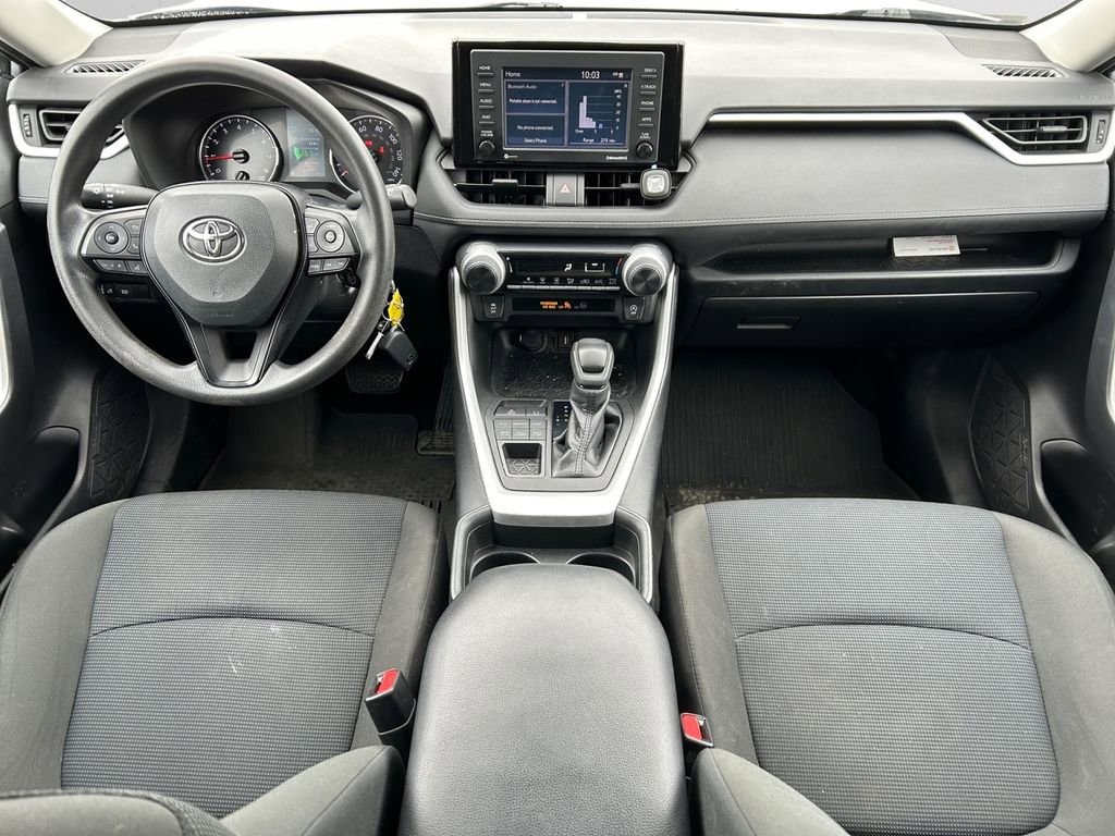 Used 2021 Toyota RAV4 LE AWD/4WD image 11
