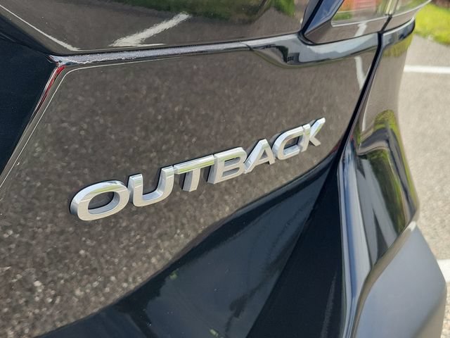 Used 2023 Subaru Outback Premium AWD/4WD image 9