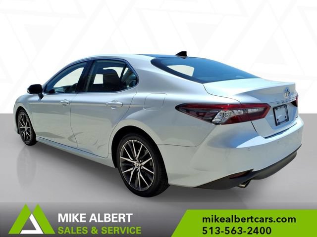 Used 2023 Toyota Camry XLE w/ Navigation Package FWD image 5