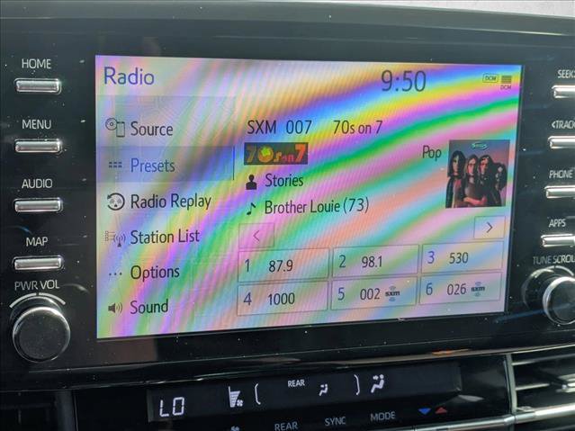 Used 2021 Toyota Sienna Platinum FWD image 12