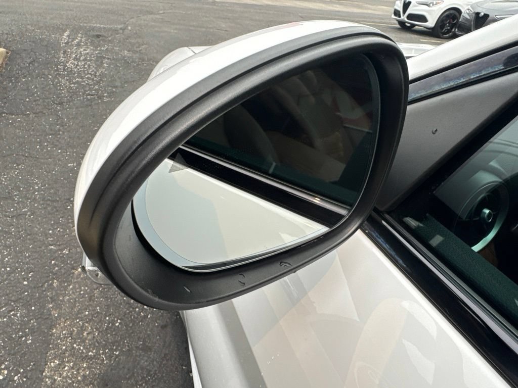 Used 2019 Alfa Romeo Giulia AWD image 19
