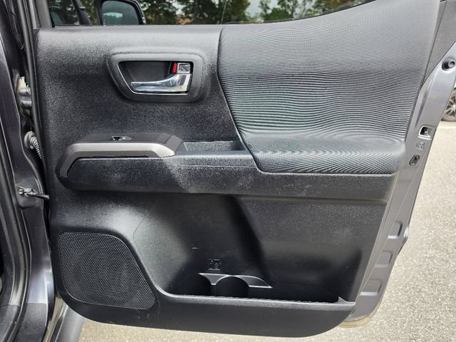 Used 2022 Toyota Tacoma TRD Sport w/ Technology Package AWD/4WD image 16