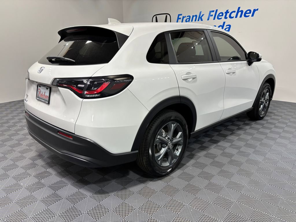 New 2026 Honda HR-V LX image 6