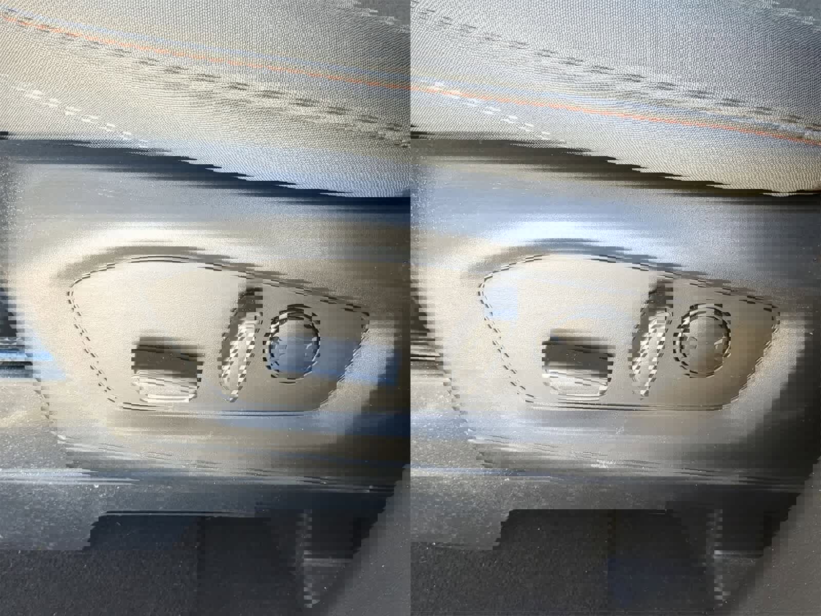 Used 2025 Ford Explorer Active image 24