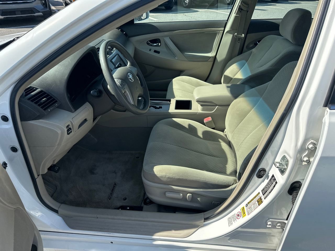 Used 2009 Toyota Camry LE image 9