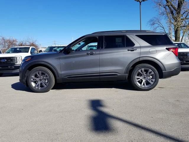 New 2026 Ford Explorer Active w/ Active Comfort Package image 6