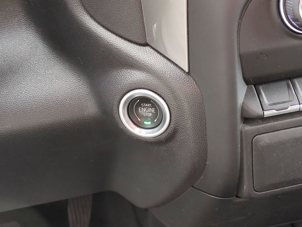 Used 2022 Chevrolet Silverado 1500 Custom image 21