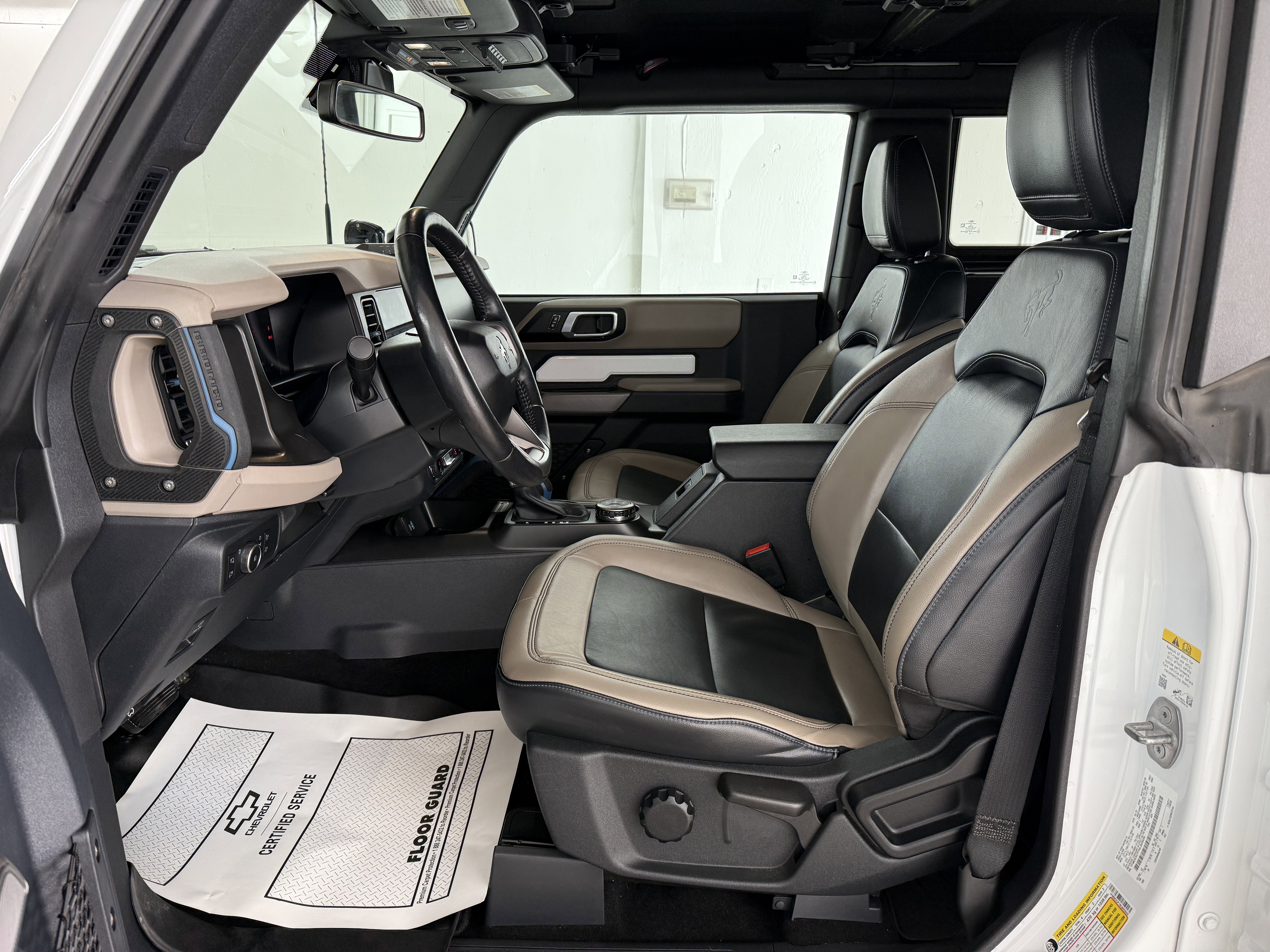 Used 2022 Ford Bronco Wildtrak image 14