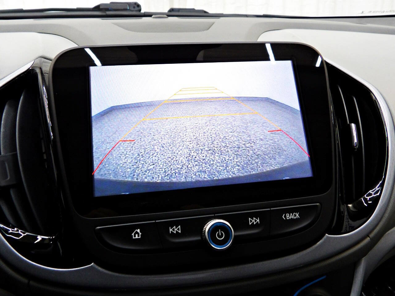 Used 2016 Chevrolet Volt LT w/ Comfort Package FWD image 16