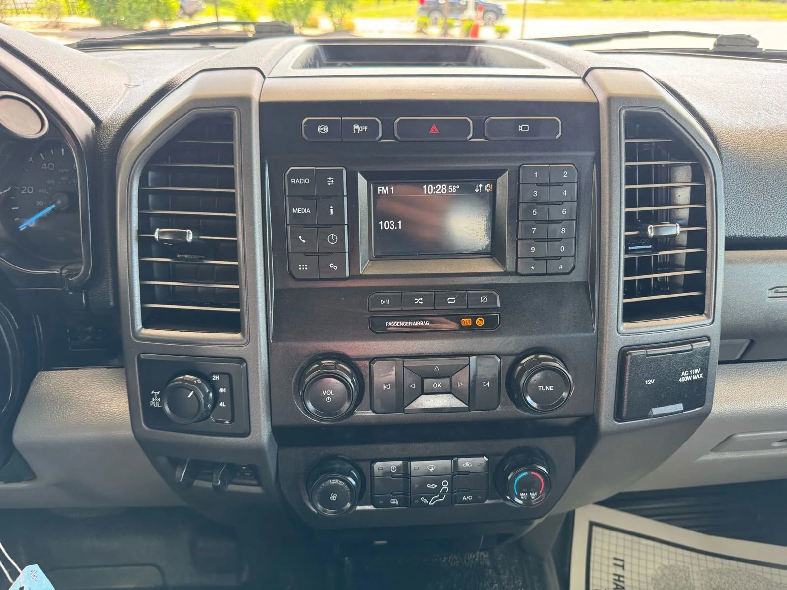 Used 2021 Ford F250 XL w/ Power Equipment Group image 21