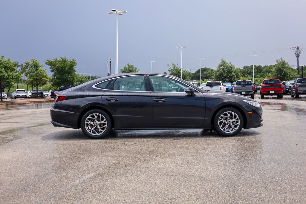 Used 2023 Hyundai Sonata SEL image 4