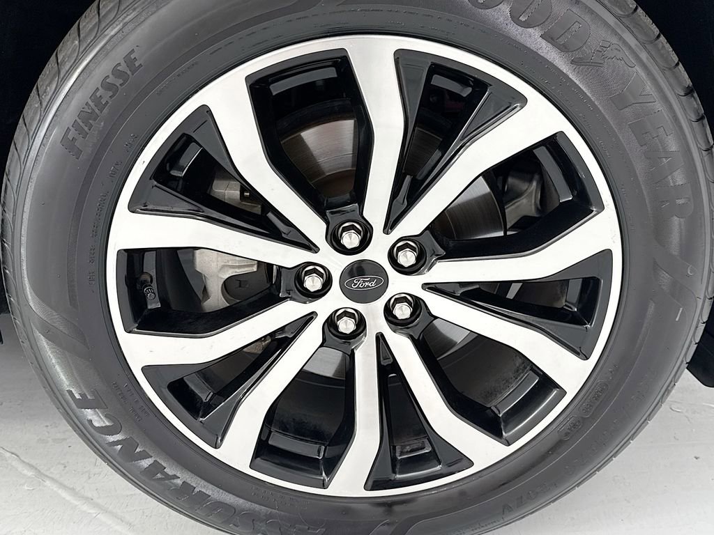 Used 2022 Ford Explorer ST-Line image 31