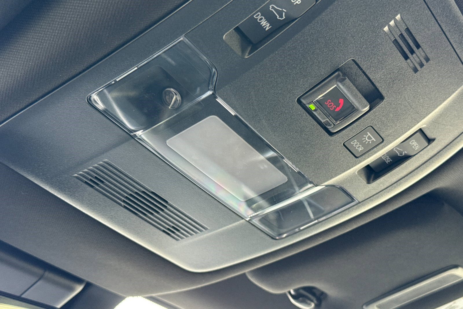 Certified 2024 Lexus UX 250h FWD image 22