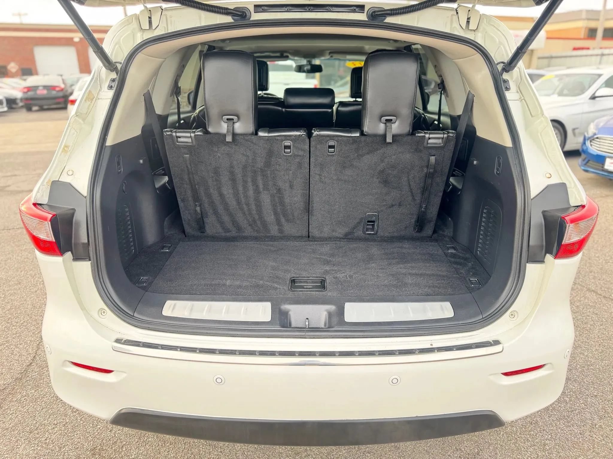 Used 2013 INFINITI JX35 FWD w/ Premium Pkg image 23