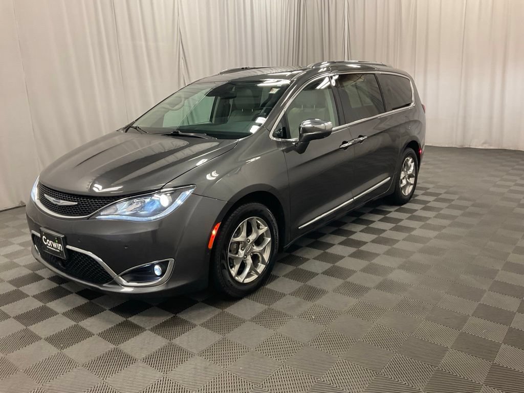 Used 2018 Chrysler Pacifica Limited w/ Advanced Safetytec Group FWD image 5