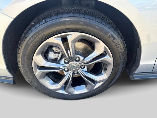 Used 2023 Honda Accord EX image 28