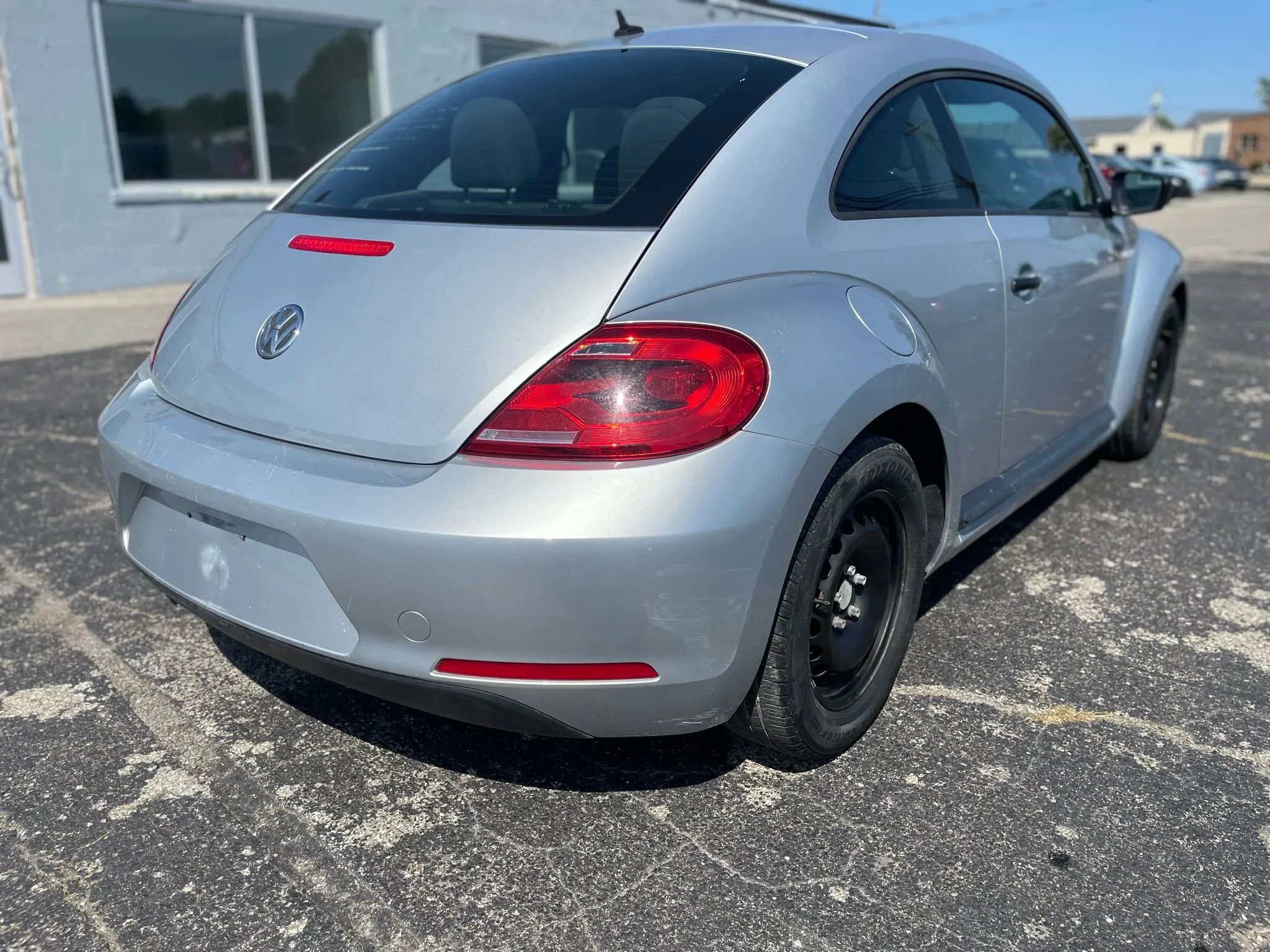 Used 2012 Volkswagen Beetle 2.5 image 6