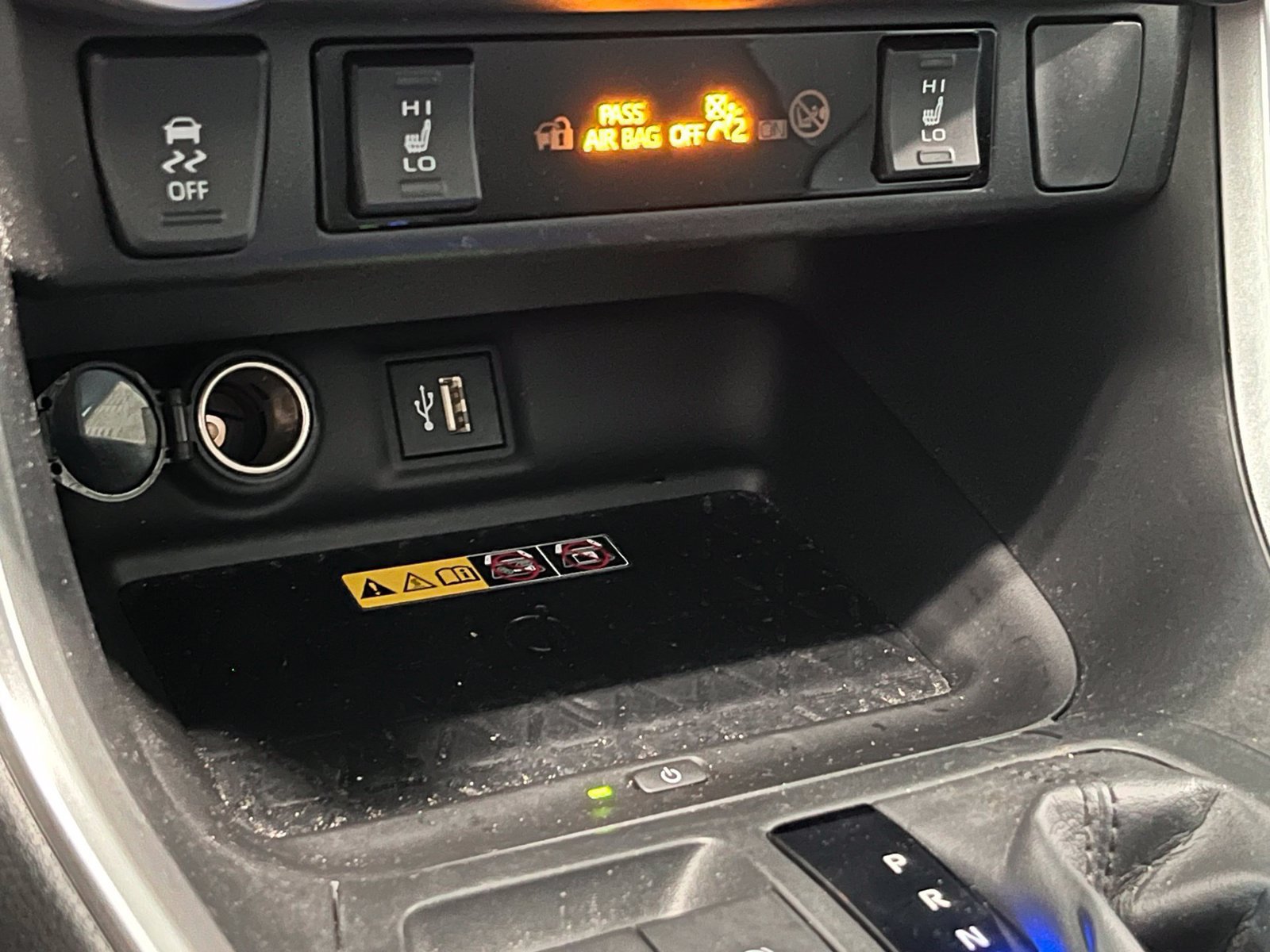 Used 2025 Toyota RAV4 XLE Premium w/ Weather Package AWD/4WD image 25
