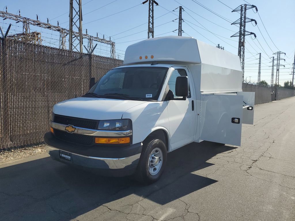 New 2025 Chevrolet Express 3500 w/ Power Convenience Package image 8