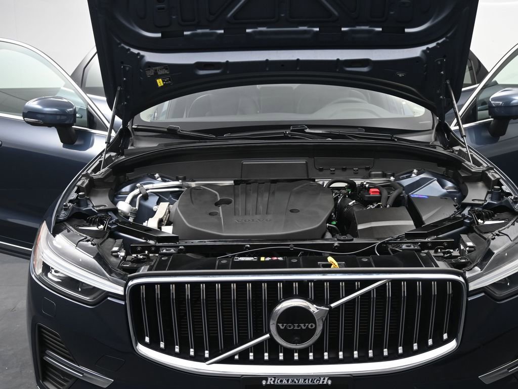 Used 2023 Volvo XC60 B5 Plus image 20