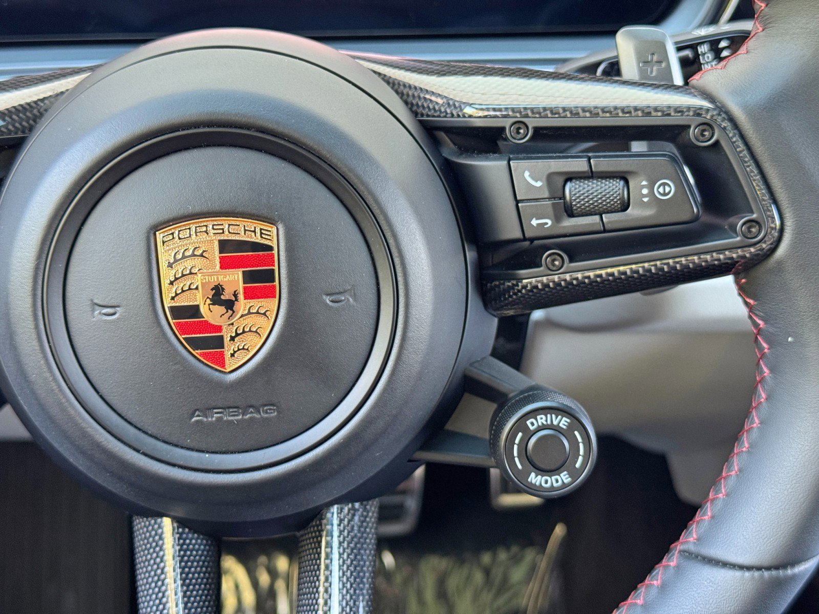 Used 2024 Porsche Cayenne Turbo image 23