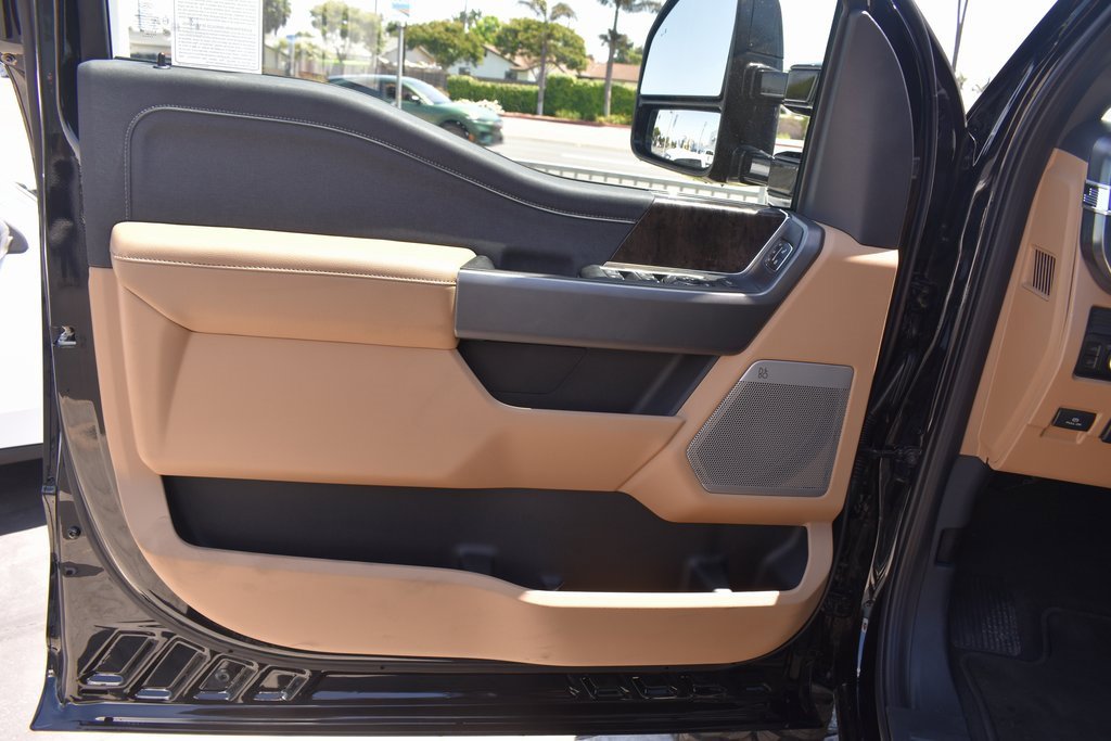 Used 2025 Ford F450 Lariat w/ FX4 Off-Road Package image 23