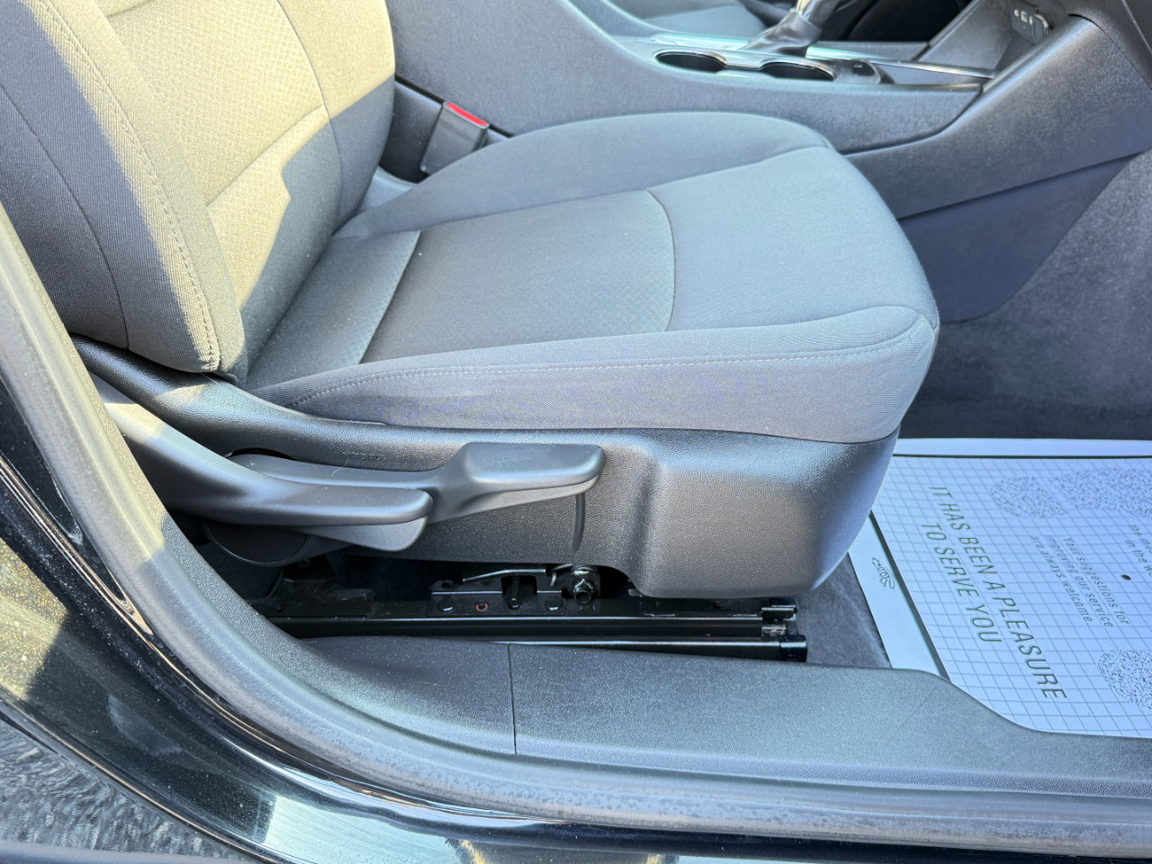 Used 2023 Chevrolet Malibu LT image 43