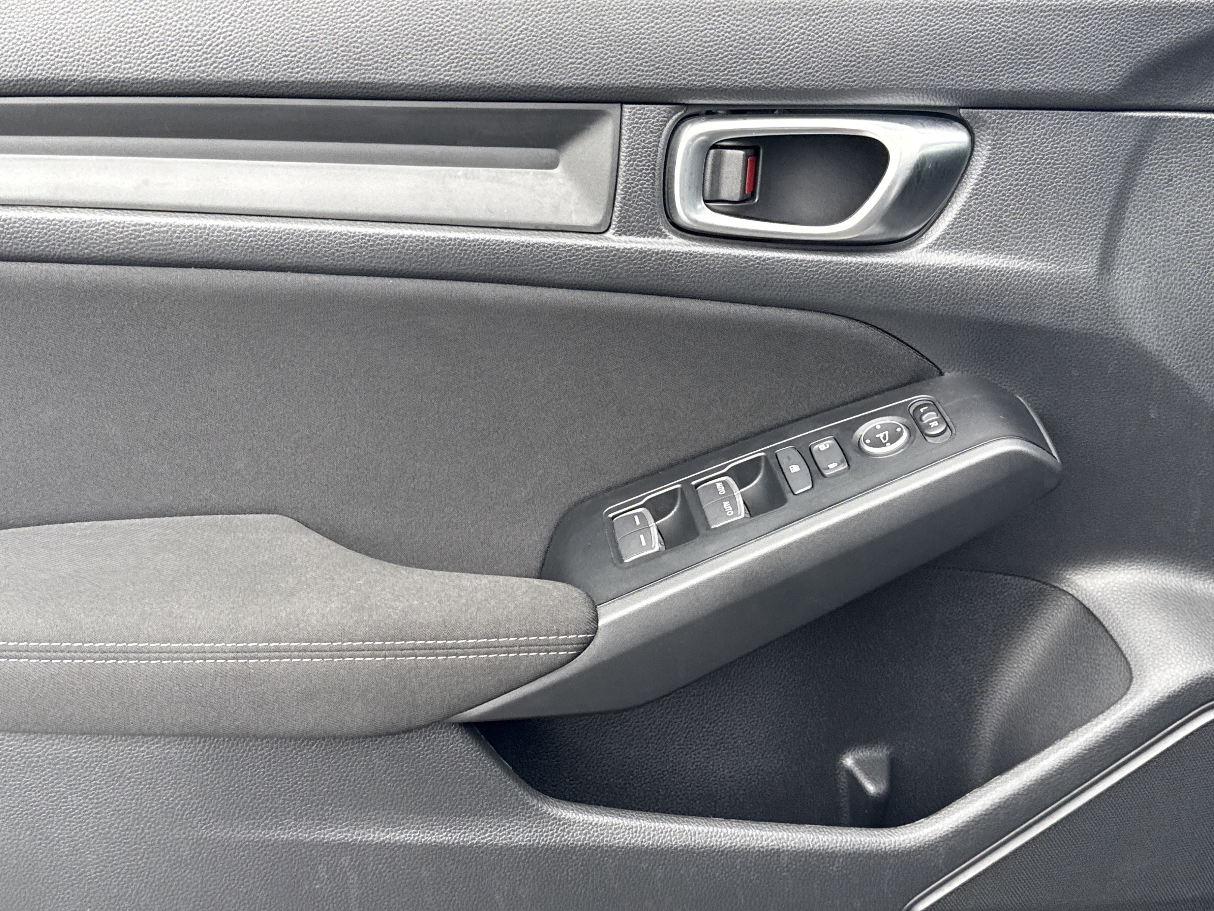 Used 2024 Honda Civic LX image 13