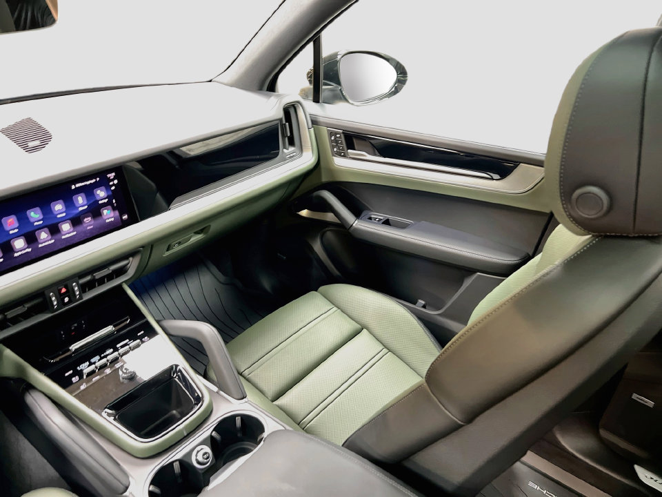 New 2026 Porsche Cayenne AWD/4WD image 26