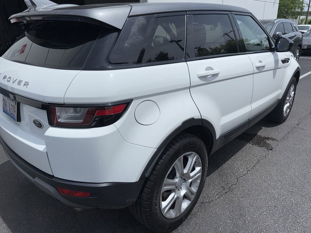 Used 2017 Land Rover Range Rover Evoque SE AWD/4WD image 6