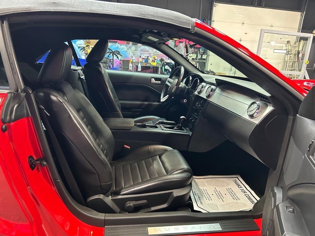 Used 2007 Ford Mustang GT RWD image 15