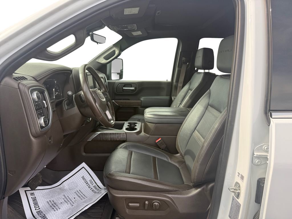 Used 2023 GMC Sierra 2500 Denali w/ Denali Ultimate Package image 10