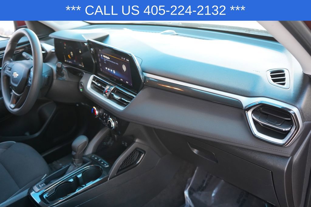 Used 2025 Chevrolet TrailBlazer LT image 23
