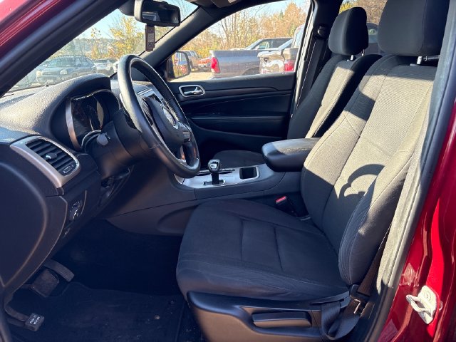 Used 2014 Jeep Grand Cherokee Laredo AWD/4WD image 7